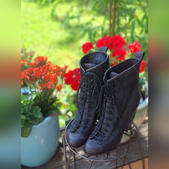 Rag and Bone lace up leather boots - Picture 2 of 13